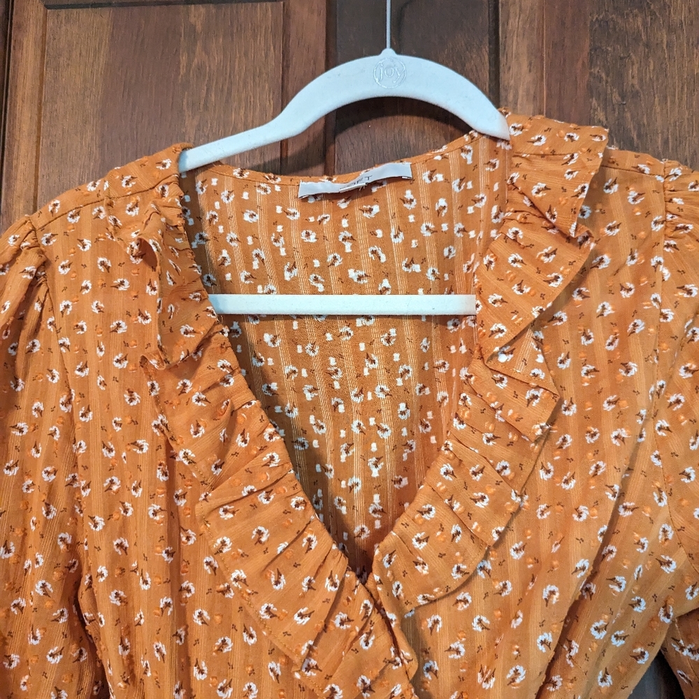 Loft wrap top - Picture 2 of 4